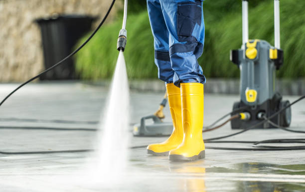 Best Commercial Building Pressure Washing  in New Richmond, WI